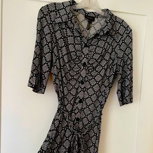 Women’s dress size 10. Jersey knit, 3/4 sleeve